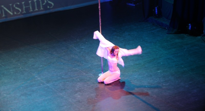 Jane Rhiana representing Studio Verve in the Amateur division of the NSW Pole Championships
